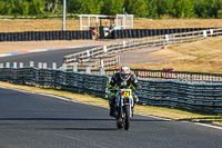 enduro-digital-images;event-digital-images;eventdigitalimages;mallory-park;mallory-park-photographs;mallory-park-trackday;mallory-park-trackday-photographs;no-limits-trackdays;peter-wileman-photography;racing-digital-images;trackday-digital-images;trackday-photos